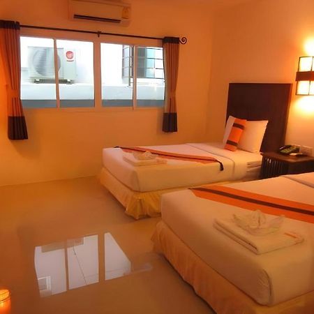 Patong Station House Hotel Ngoại thất bức ảnh