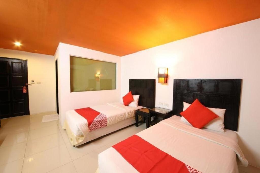 Patong Station House Hotel Ngoại thất bức ảnh