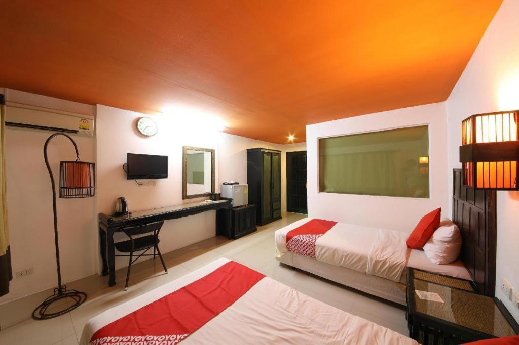 Patong Station House Hotel Ngoại thất bức ảnh