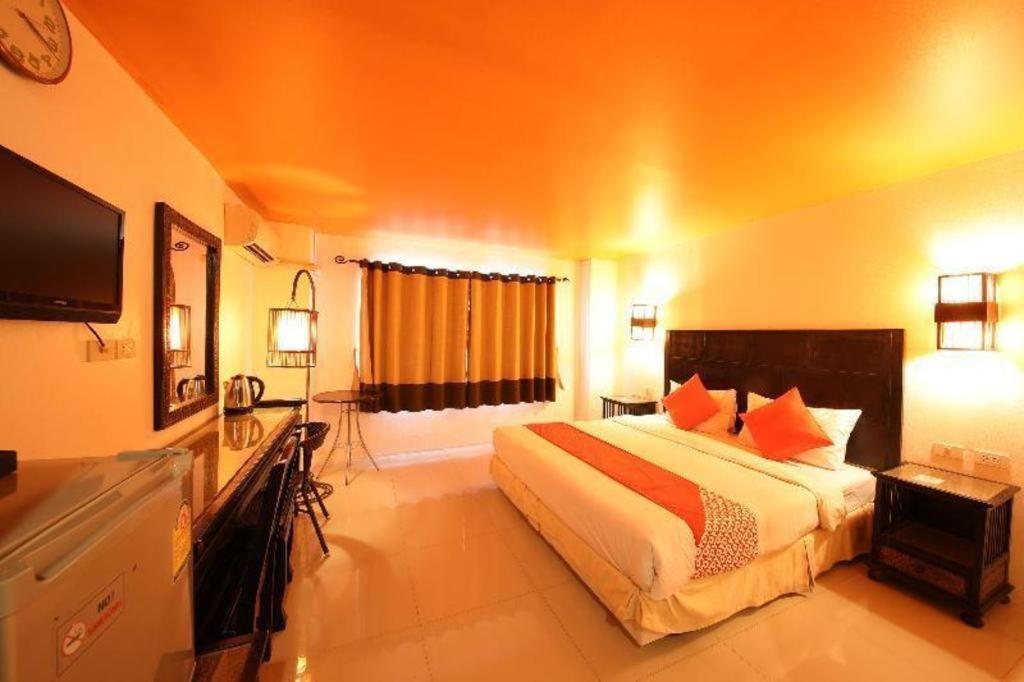 Patong Station House Hotel Ngoại thất bức ảnh