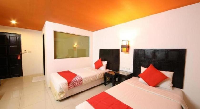 Patong Station House Hotel Ngoại thất bức ảnh