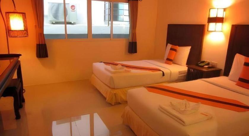 Patong Station House Hotel Ngoại thất bức ảnh