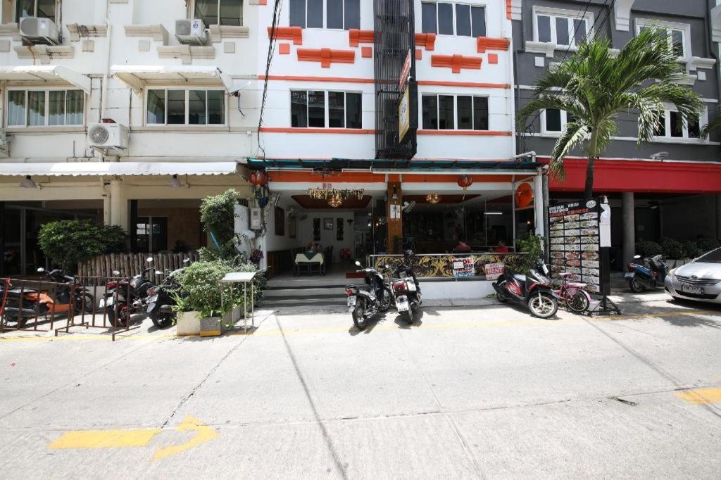 Patong Station House Hotel Ngoại thất bức ảnh